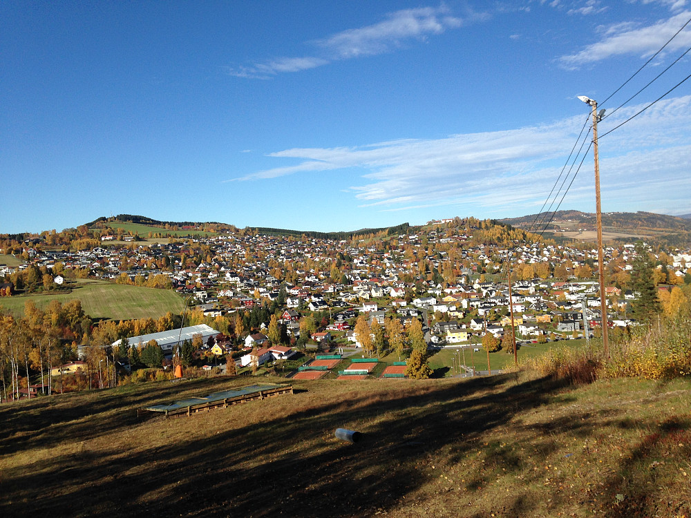 Mot Bergstoppen og Tranberg fra toppen av skiheisen