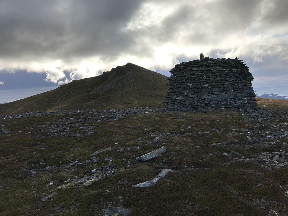 Nordre Stemshesten