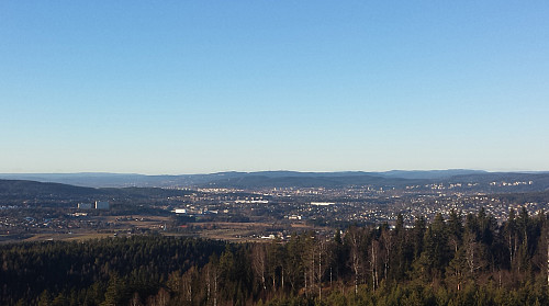 Utsikt fra Bjønnåsen mot Lørenskog og Oslo
