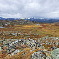 Tilbakeblikk på Eldåtangen. Svarthætta helt i bakgrunn.