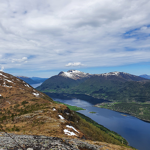 Blåfjellet og Bøfjorden