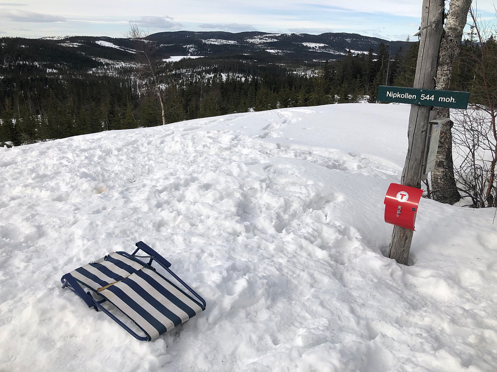 Utsikt fra Nipkollen nordvestover.