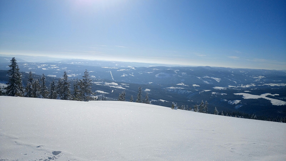 Mot Vest-Torpa med Valdres og Golsfjellet bak