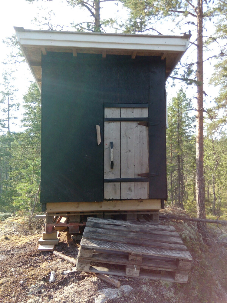Hmm, hva befinner seg inne her?