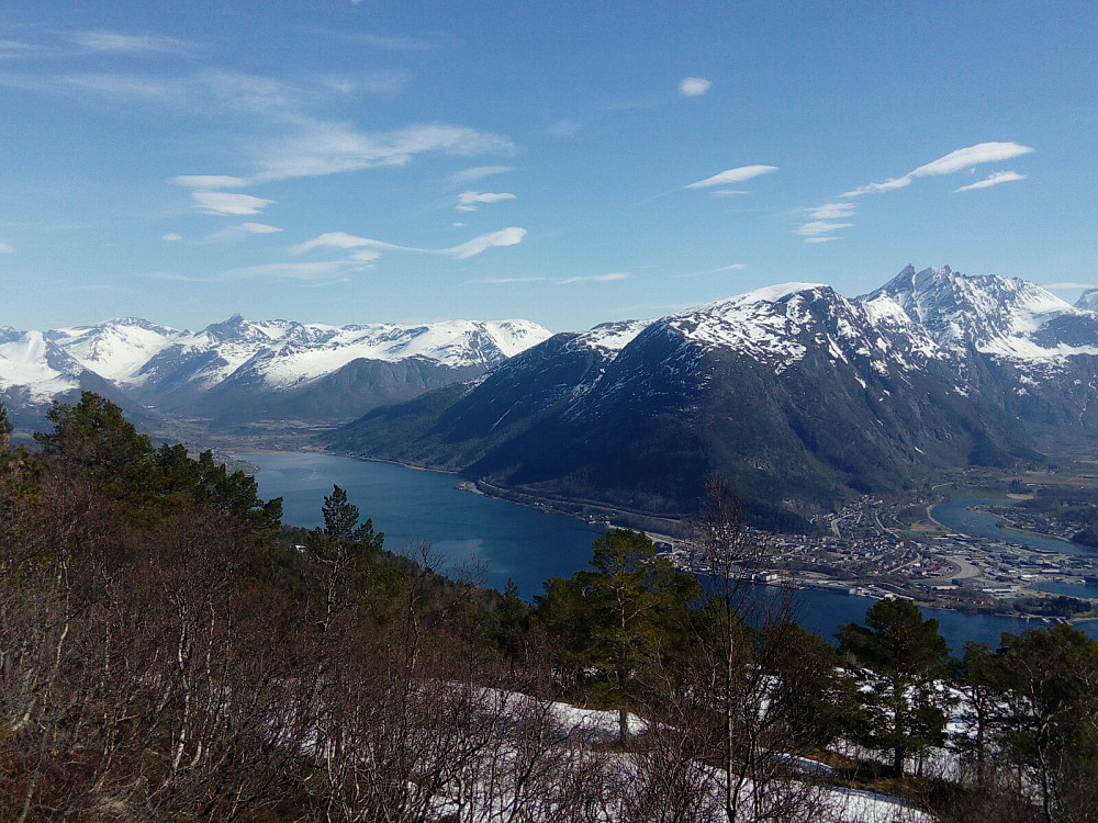Isfjorden til venstre