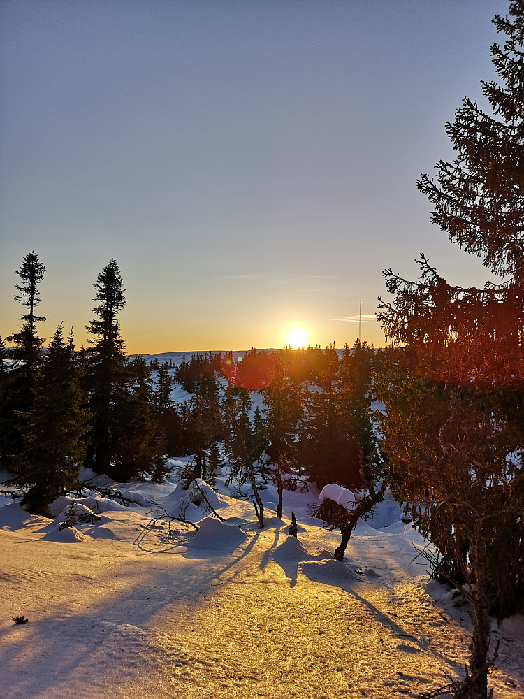 Solnedgang over Fagerfjell