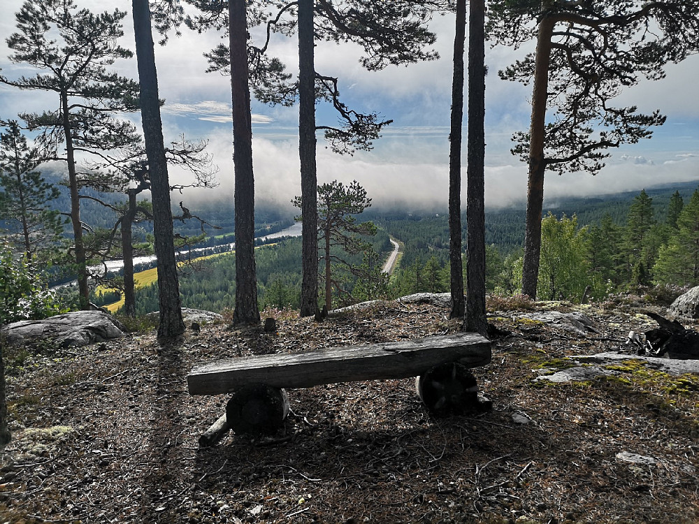Benk på toppen av Krokkletten Øst
