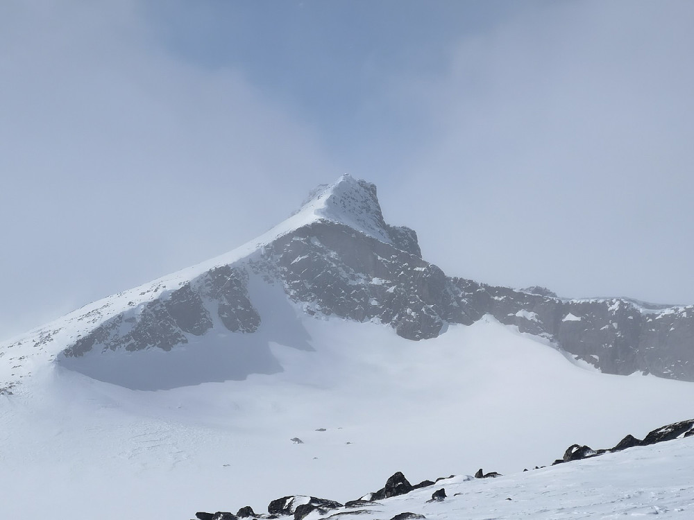 Tjønnholstind