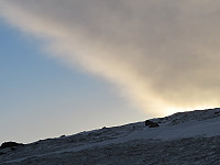 Blå himmel, og sky.