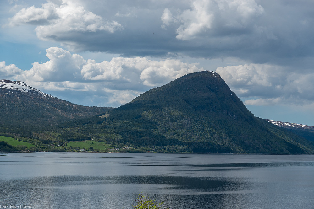 Mulvikknuken sett fra Ålvundfjorden.