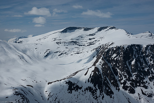 "Navnlausfjellet"