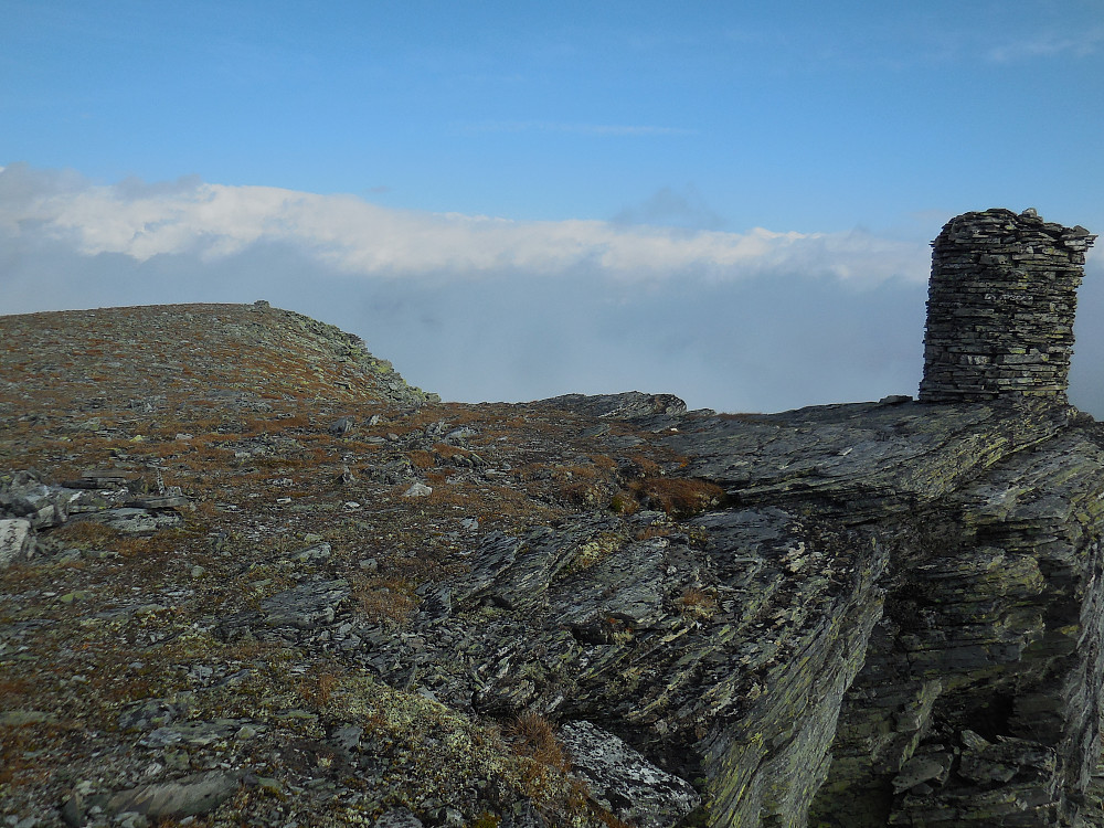 De to toppunktene på Skjerellfjellet; det nærmeste iallefall 1502 moh.