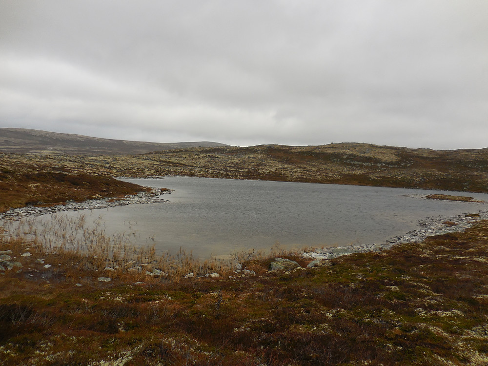v/tjern 926 med Korssjøvola lengst bak.