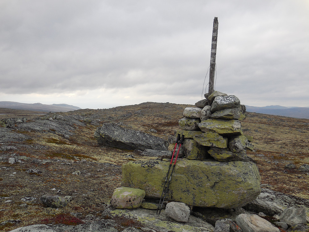 Fortoppen, 972 moh. Hovedtoppen ses bak.