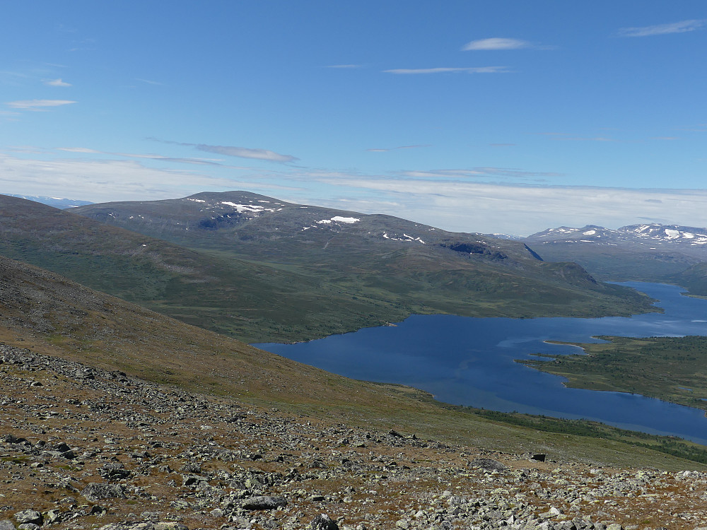 Gråhøe og Nedre Heimdalsvatnet,