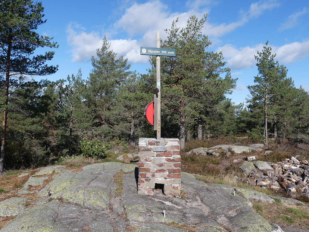 Høyest i Tønsberg, Undrumsåsen alias Signalen, 145 moh.
