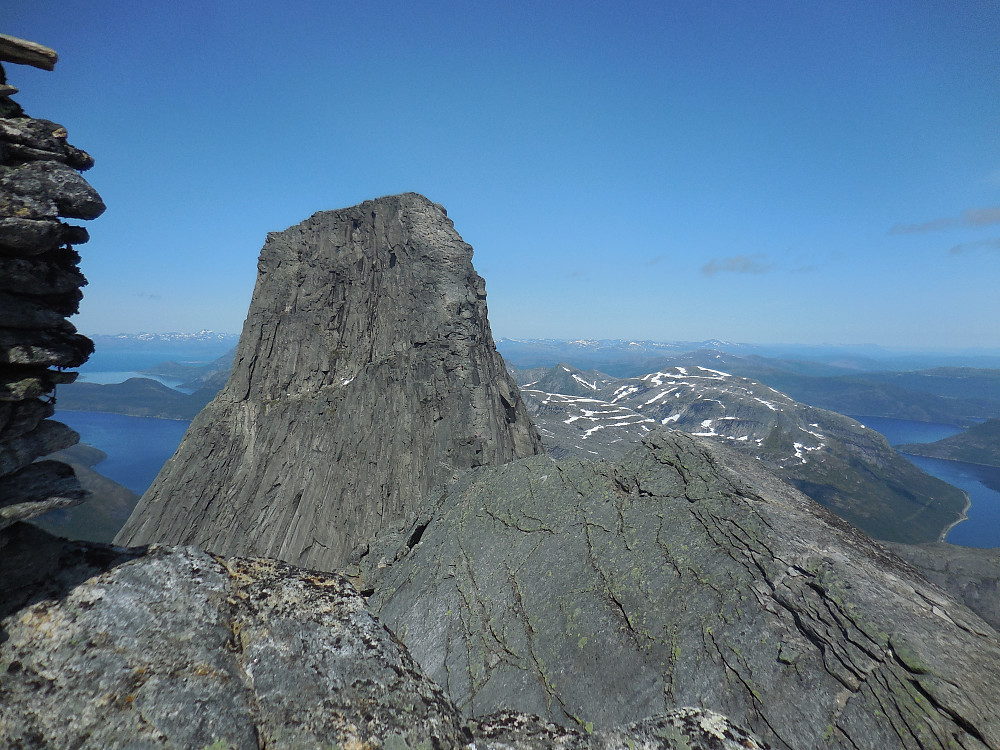 Norges nasjonalfjell fra Halls fortopp.