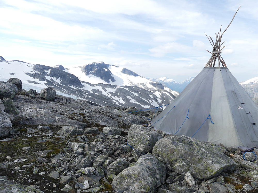 Mot Nuken i Stryn.