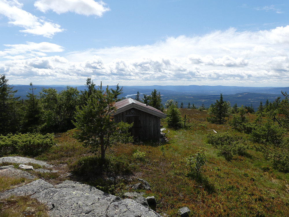Fra Deifjellet og sørover til Løpsjøen.