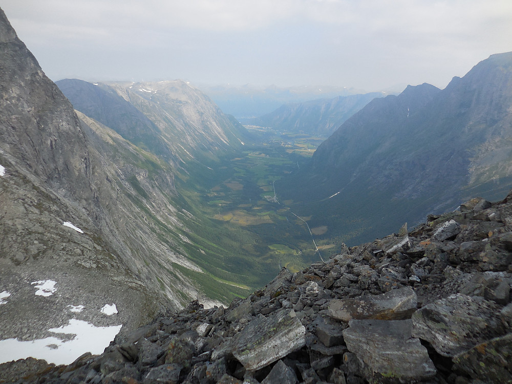 Med utsyn over det meste av Isterdalen.