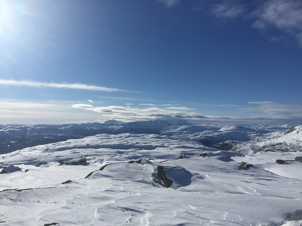 Storehesten og Blegja i bakgrunnen