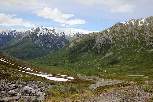 Utsikt ned Vetlestølsdalen