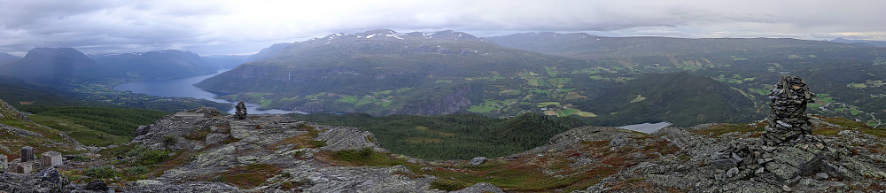 Utsikt mot Vangsmjøsi fra Hugakøllen