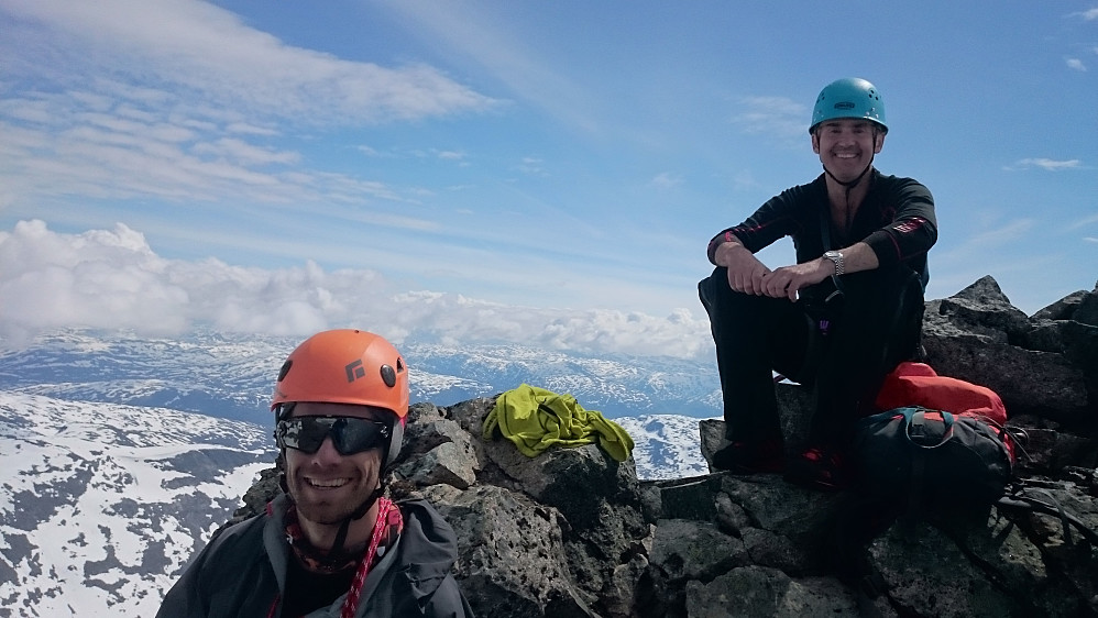 Espen og Knut trives på toppen og gleder seg til kveldens 60-årslag.