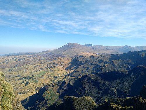 Image 11: Mount Silki (4420 m.a.m.s.l.) as seen from one of the viewpoints on our way up to the summit of Ras Bwahit.