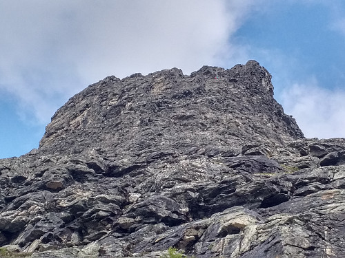 Image #3: Close-up on the south face of Mount Bispen. The trained eye may spot two other climbers (one in pink and one in turquoise) in the right upper part of the photo.