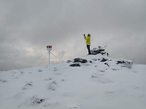 #9: Capturing some images while at the summit of Geitnausa.