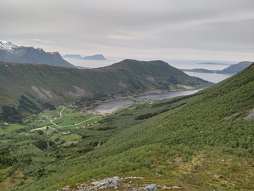 #8: The village of Vestre and the fjord of Vestrefjorden as seen from the lower part of the mountain ridge of Tindfjellryggen, shortly after I had crossed the river Skjerdingelva and the valley Skjerdinghola.