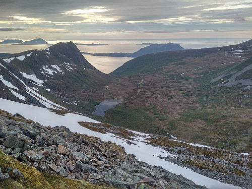 #23: The valley Eikedalen with lake Holevatnet and the mountain road that leads back down to the village of Eik. I wasn't going to follow the valley down from up here, however, as I had been planning to climb even Mount Rekdalshesten before heading back to the car.