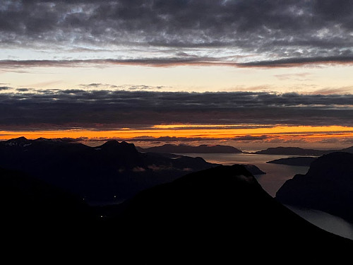 Image #38: I didn’t reach the summit of Mount Svartebotstinden in time for the sunset. Nevertheless, the twilight is also beautiful to look at.