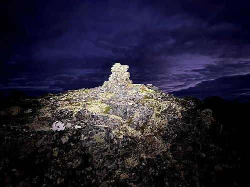 Image #39: The cairn on top of Mount Brøttfonntinden. As it was dark by now, I didn't see very much up there, and I was totally dependent on my headlight to find my way.