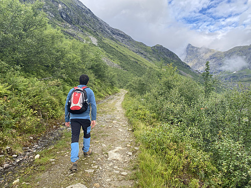 Image #3: The "second" part of the trail actually follows a construction road built in connection with the development of a water supply facility higher up in the valley.