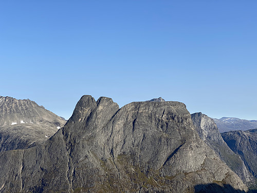 Image #8: View of Mount Romsdalshornet, Mount Lillehornet, and Mount Hornaksla from Mount Adelsfjellet. The mountain hidden behind Mount Hornaksla is Mount Kalskråtinden [1801 m.a.m.s.l.]. In the left part of the picture part of Mount Store Venjetinden [1852 m.a.m.s.l.] is seen.