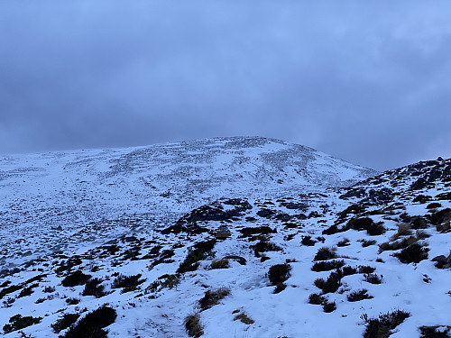 Image #2: A closer (zoom) image of Mount Rundehornet. The weather from about 500 m.a.m.s.l. wasn't exactly welcoming on this particular day.