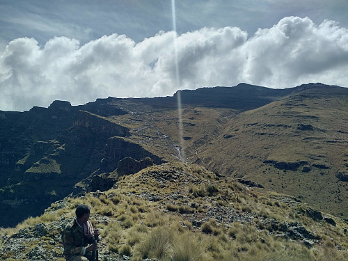 Image #13: View from the Meche Awoknesh towards the Bwahit pass and the summit of Mount Bwahit (i.e. the Ras Bwahit).