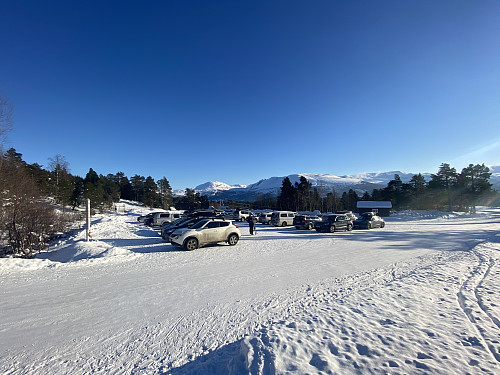 Image #2: We parked at Kjennhaugmyra parking lot, where you can park for a fee of 50 NOK or so; usually paid by a smartphone money transfer app.