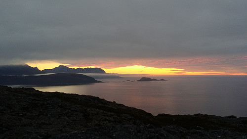 Utsikt fra Sørvikaksla mot Senja og havet