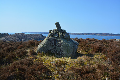 Toppen av Halvardsfjellet, 105 moh.