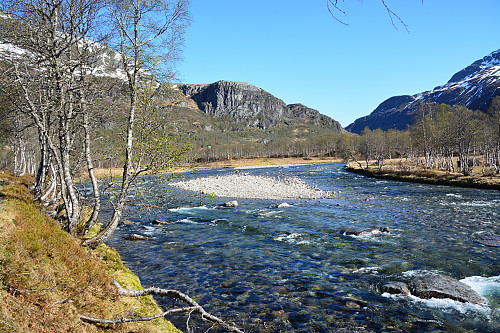 Utsikt mot Slettedalselva.