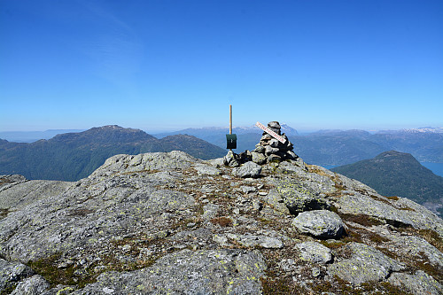 Toppen av Flokatveitnuten, 901 moh.