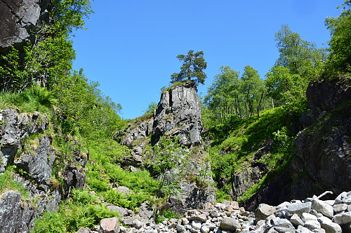 Steinformasjon innover Keidalen.