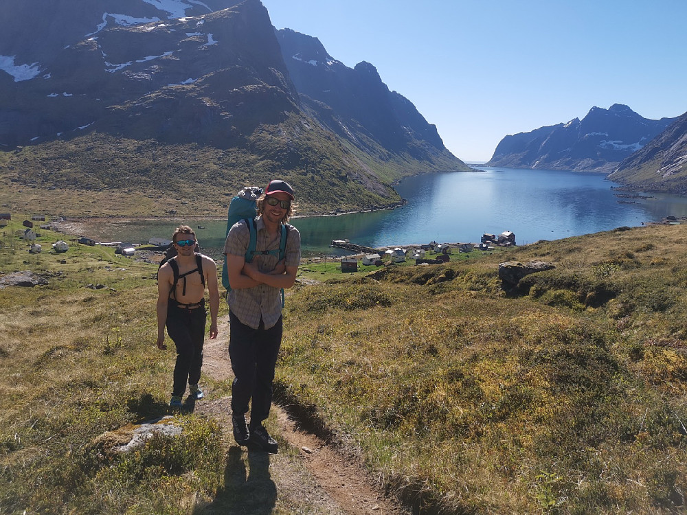 Anmarsj med kjerkefjorden