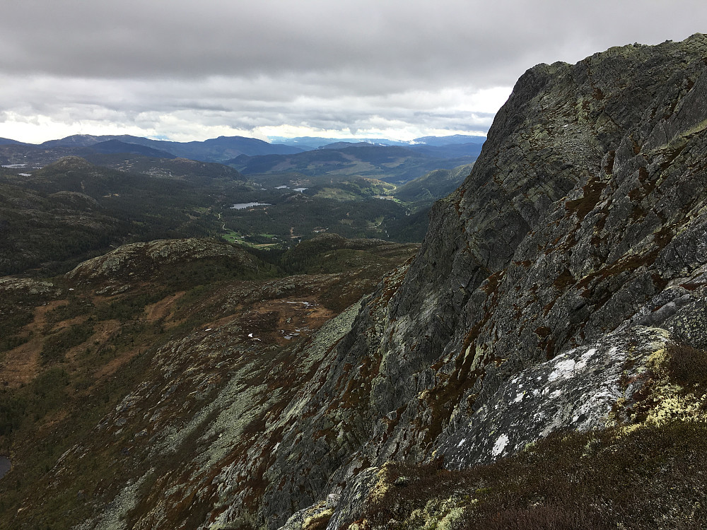 Bra bratt på østsiden mot Gaustatoppenn
