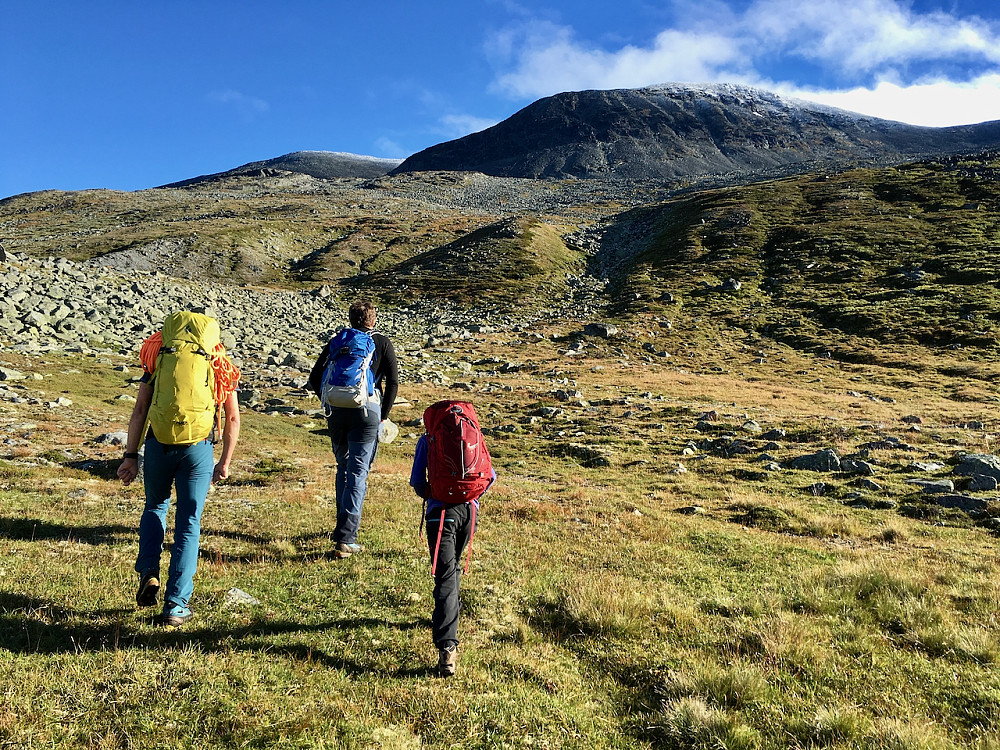 Avgang i strålande vêr fra Leirdalen
