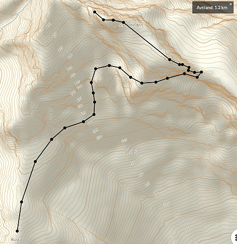 Omtrentlig inntegnet rutevalg fra Rusta til toppvarden