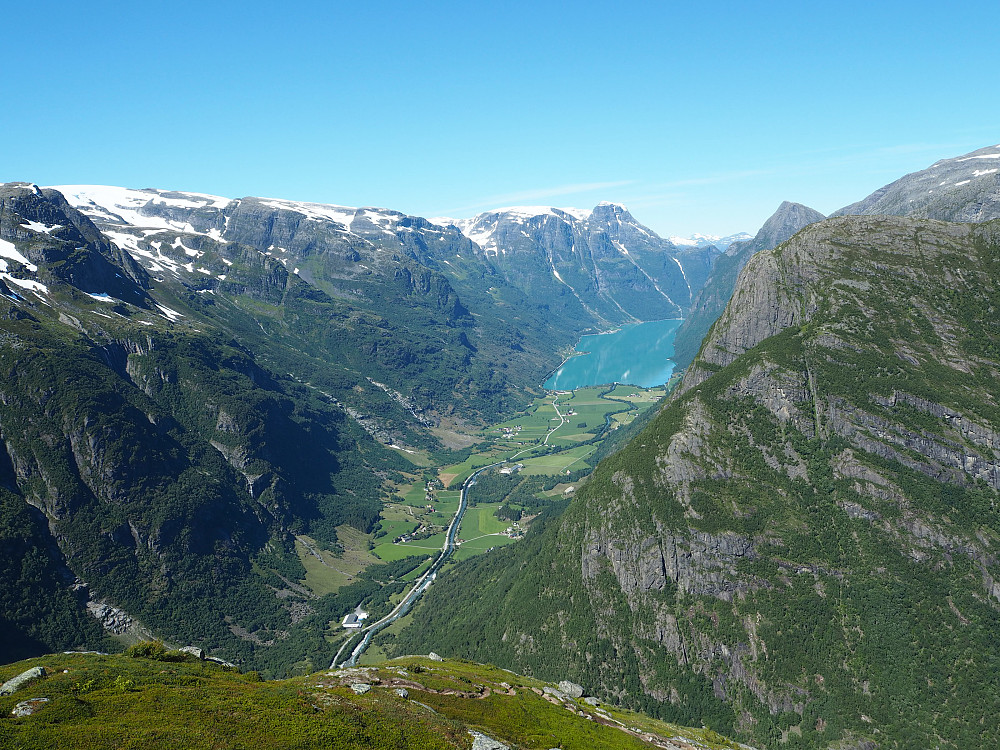 Flott utsikt mot Oldedalen nesten heile turen. 